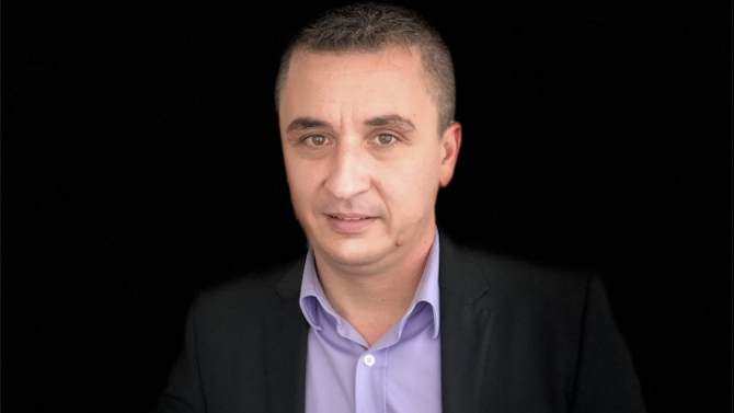Александър Николов